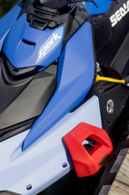 Laden Sie das Bild in den Galerie-Viewer, BRP OEM SEA-DOO SPARK FACELIFT (2024 -) SNAP-IN LINQ LITE FENDER (BUMPER) ROT